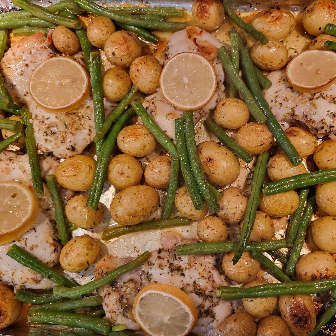 Roasted Chicken Thighs & Potatoes Sheet Pan