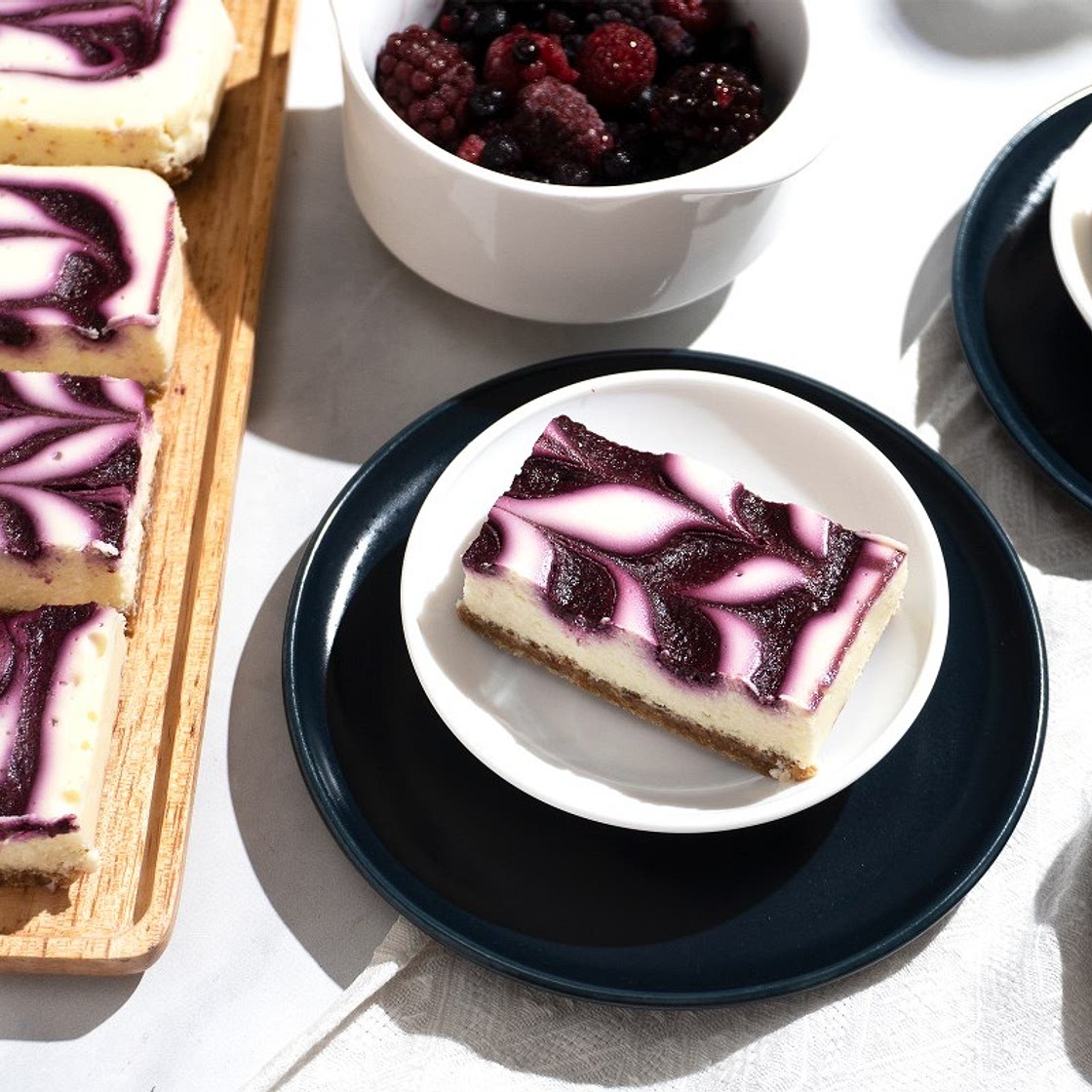 Mixed Berry Cheesecake with Coconut Crust