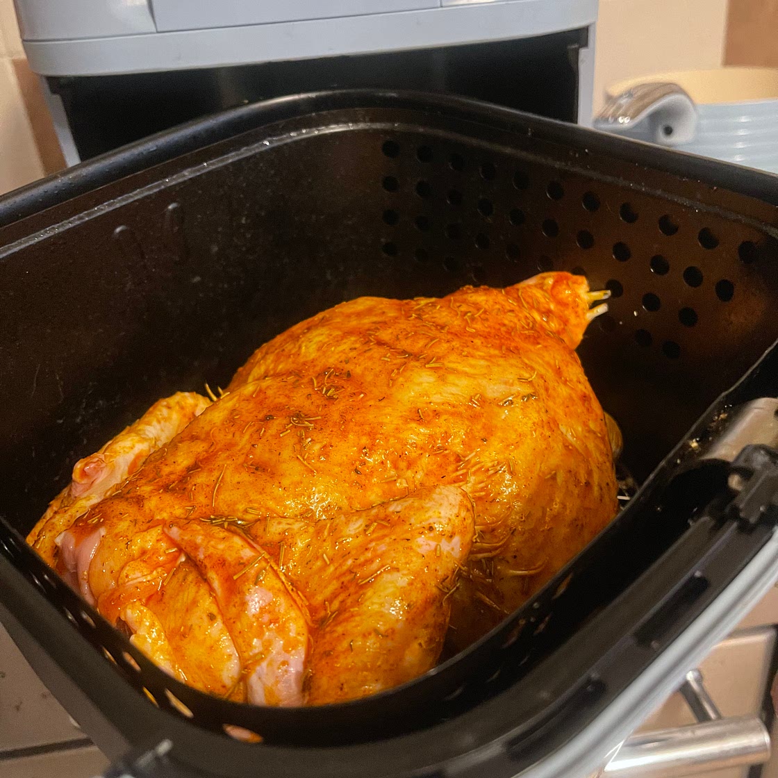 Roast a chicken in the air fryer