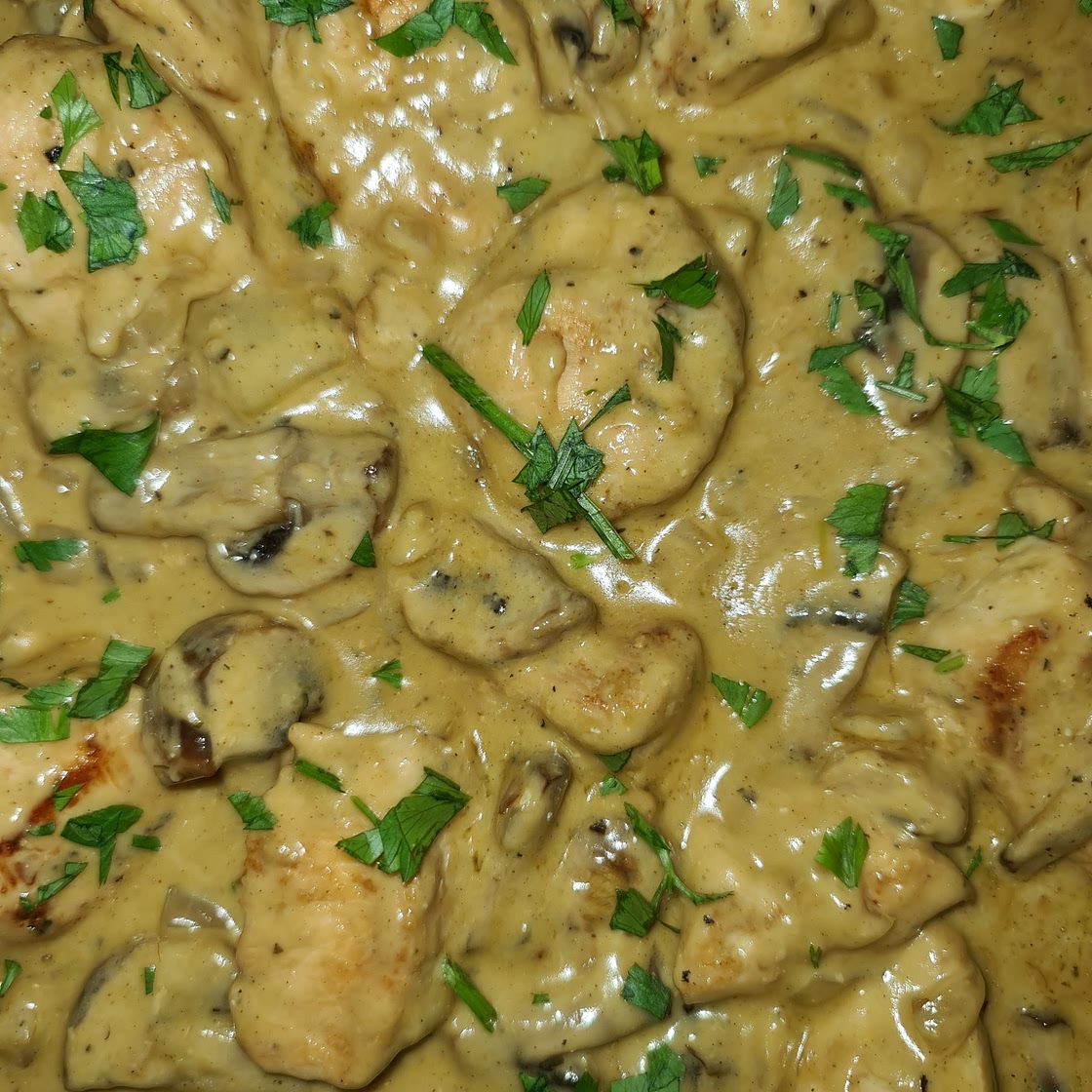 Creamy Garlic Stilton & Mushroom Chicken