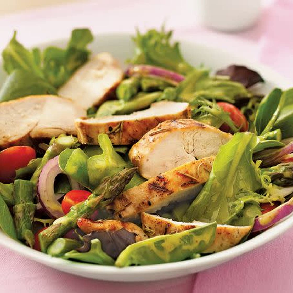 Pechuga con ensalada