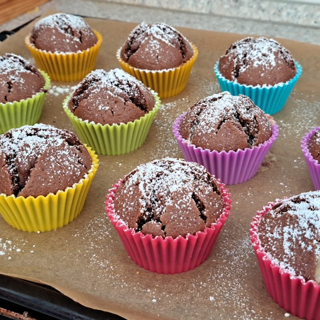 Muffins mit weißer Schokolade