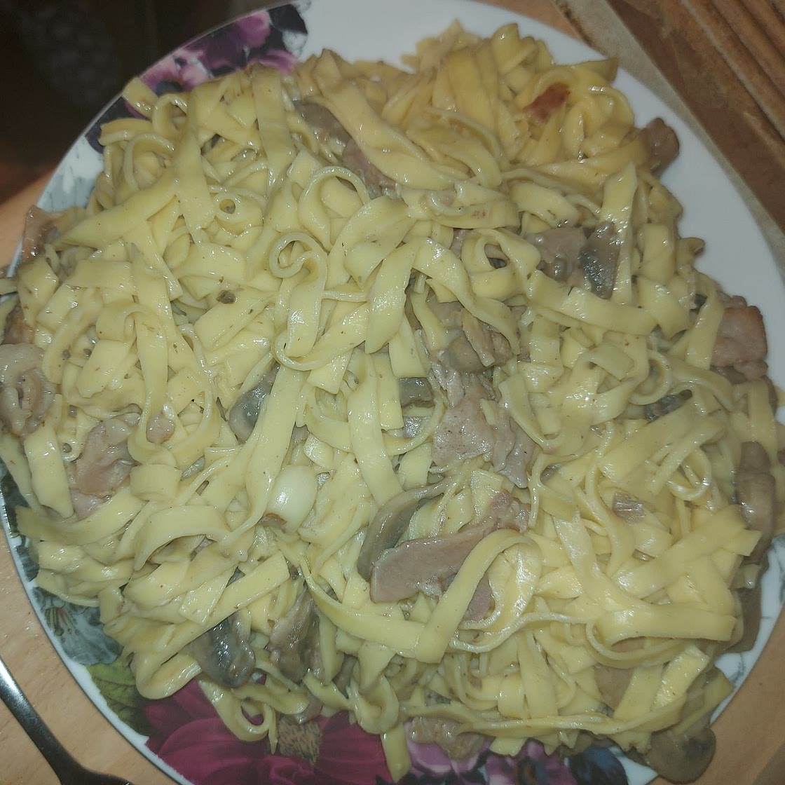 Streaky Bacon & Mushroom Carbonara