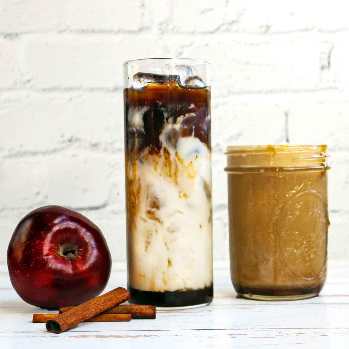 Starbucks Crisp Apple Oatmilk Macchiato - 2 Ways