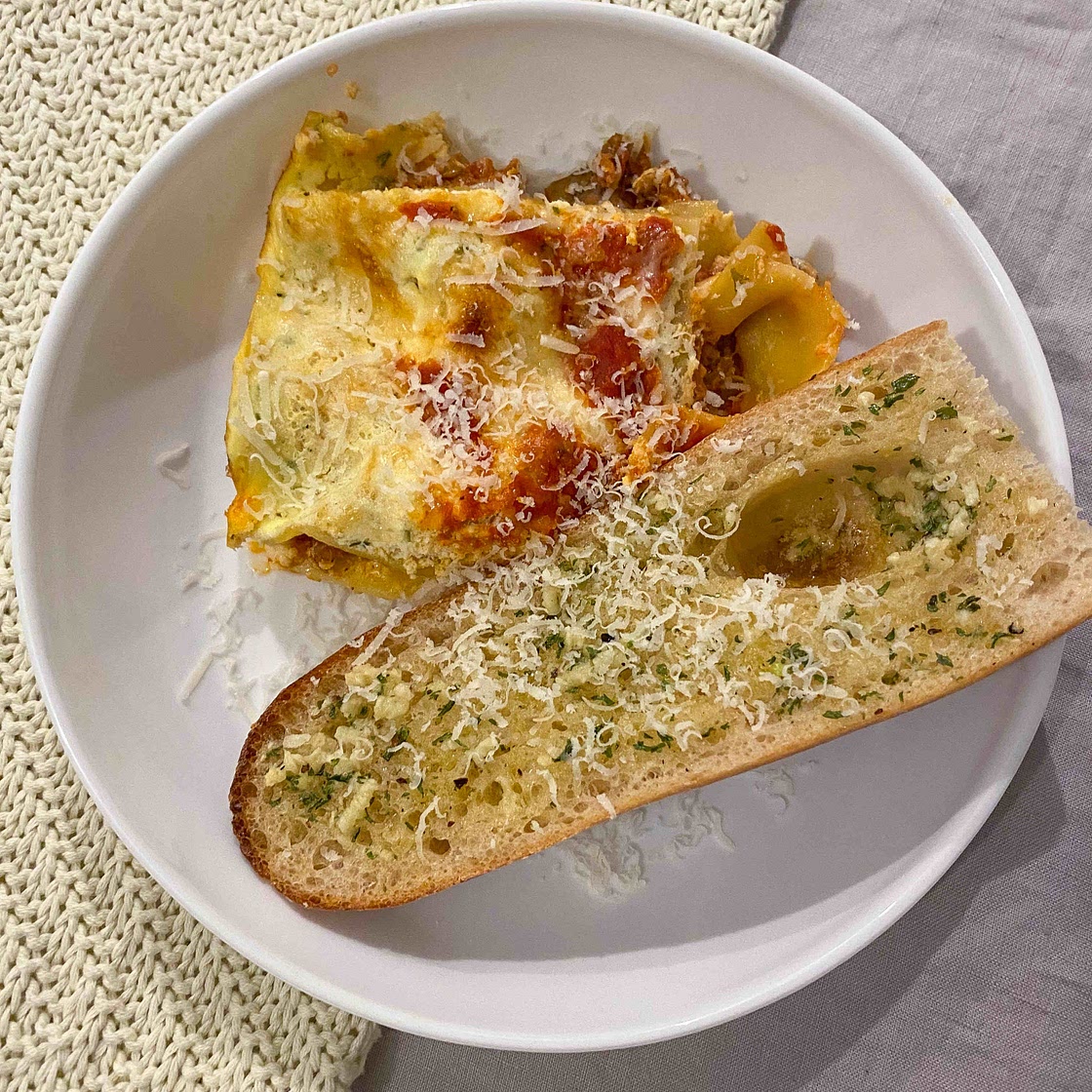 No boil spicy Italian sausage and meatball lasagna 
