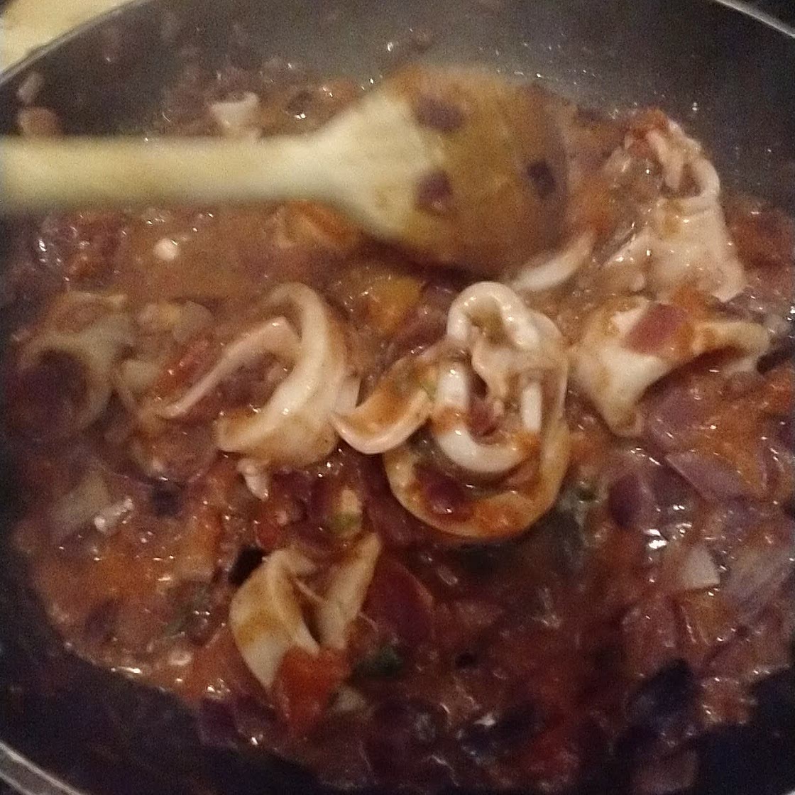 Calamares en su tinta