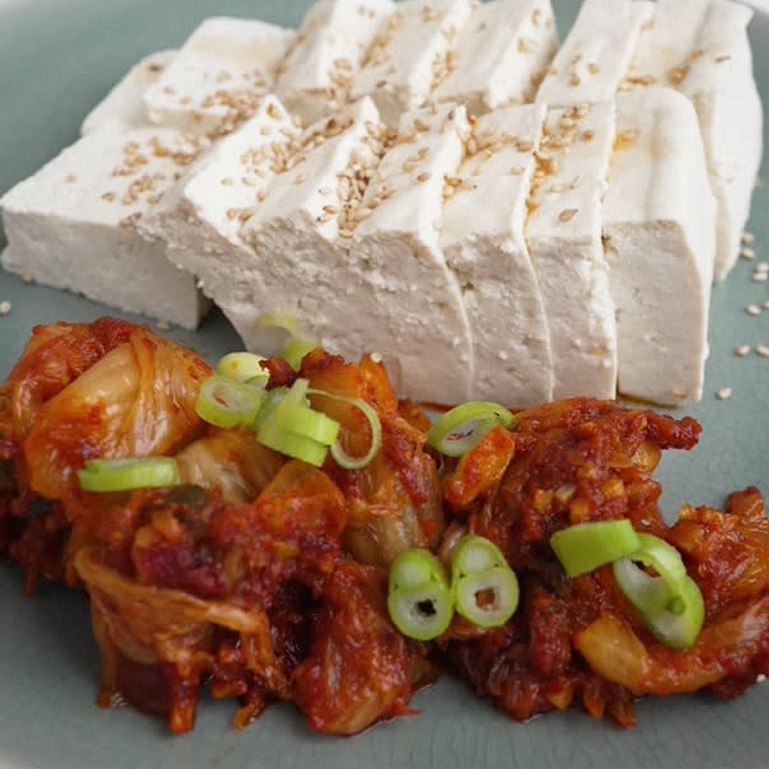 Tofu with stir-fried kimchi