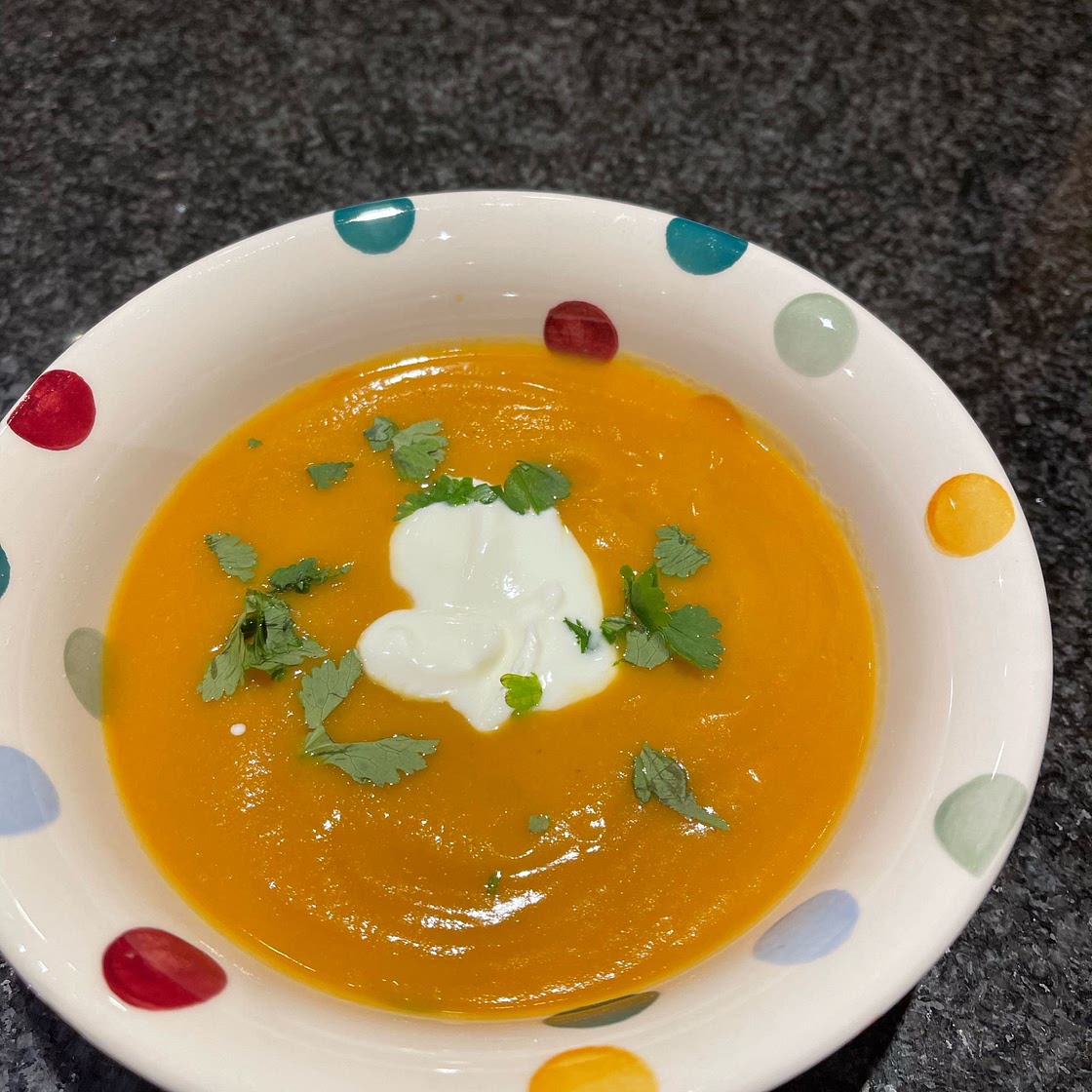 Roast carrot & fennel soup