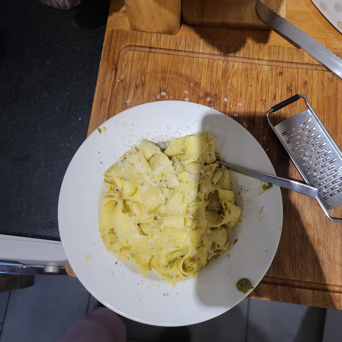 Easy-To-Make Pasta Pesto Cuisine