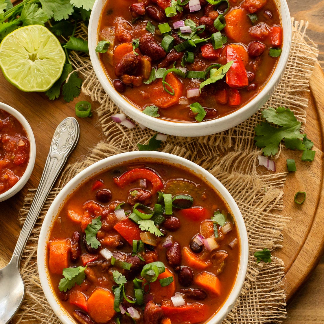 "Clean out the Fridge" Vegetable Chili