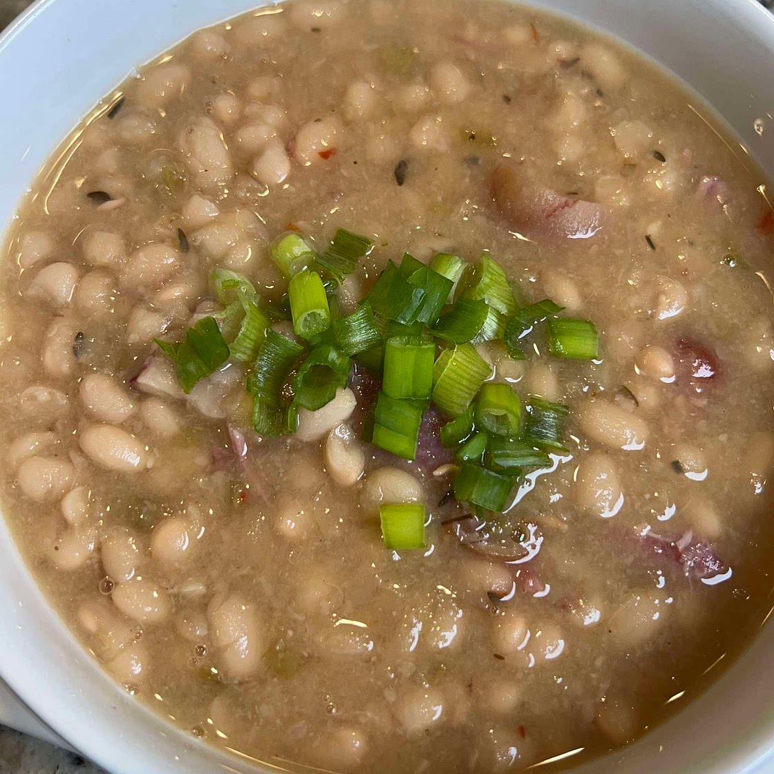 Navy Beans and Hamhocks