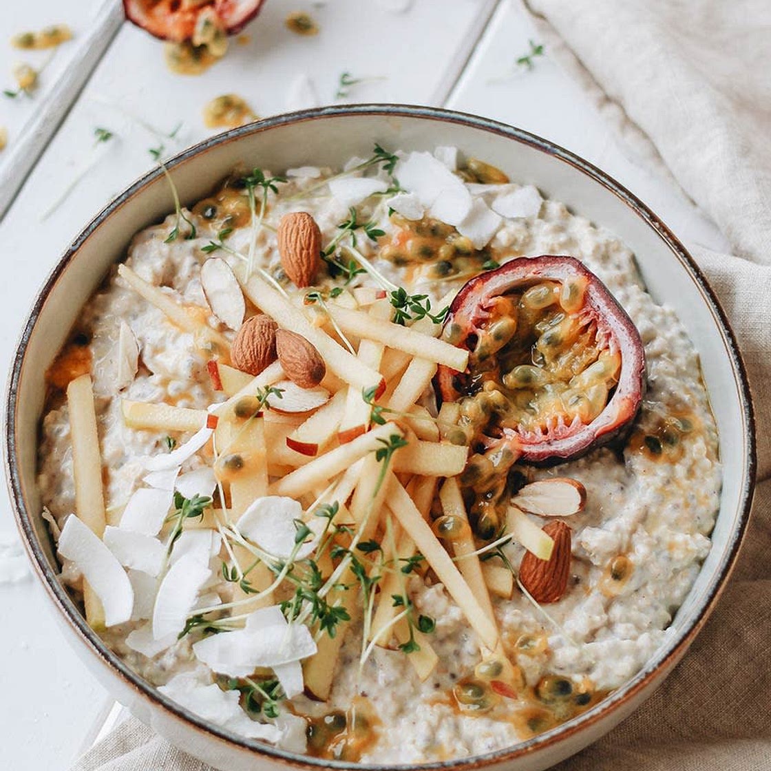 Banana, passion fruit & quinoa breakfast porridge