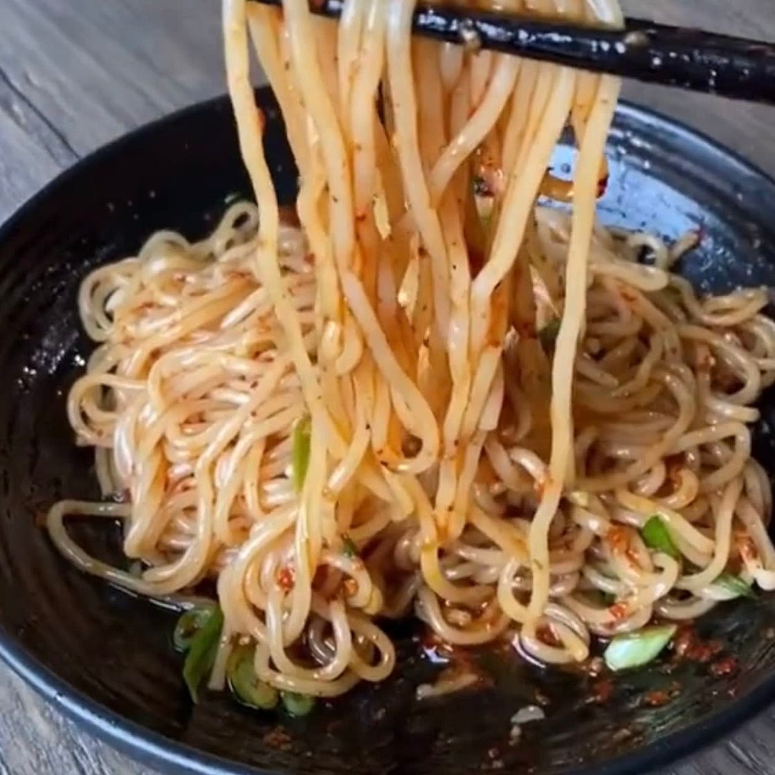 10 minute spicy noodles 