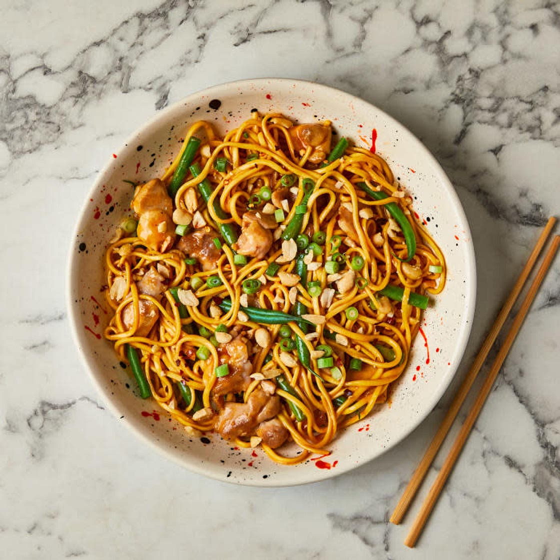 Spicy peanut chicken noodles