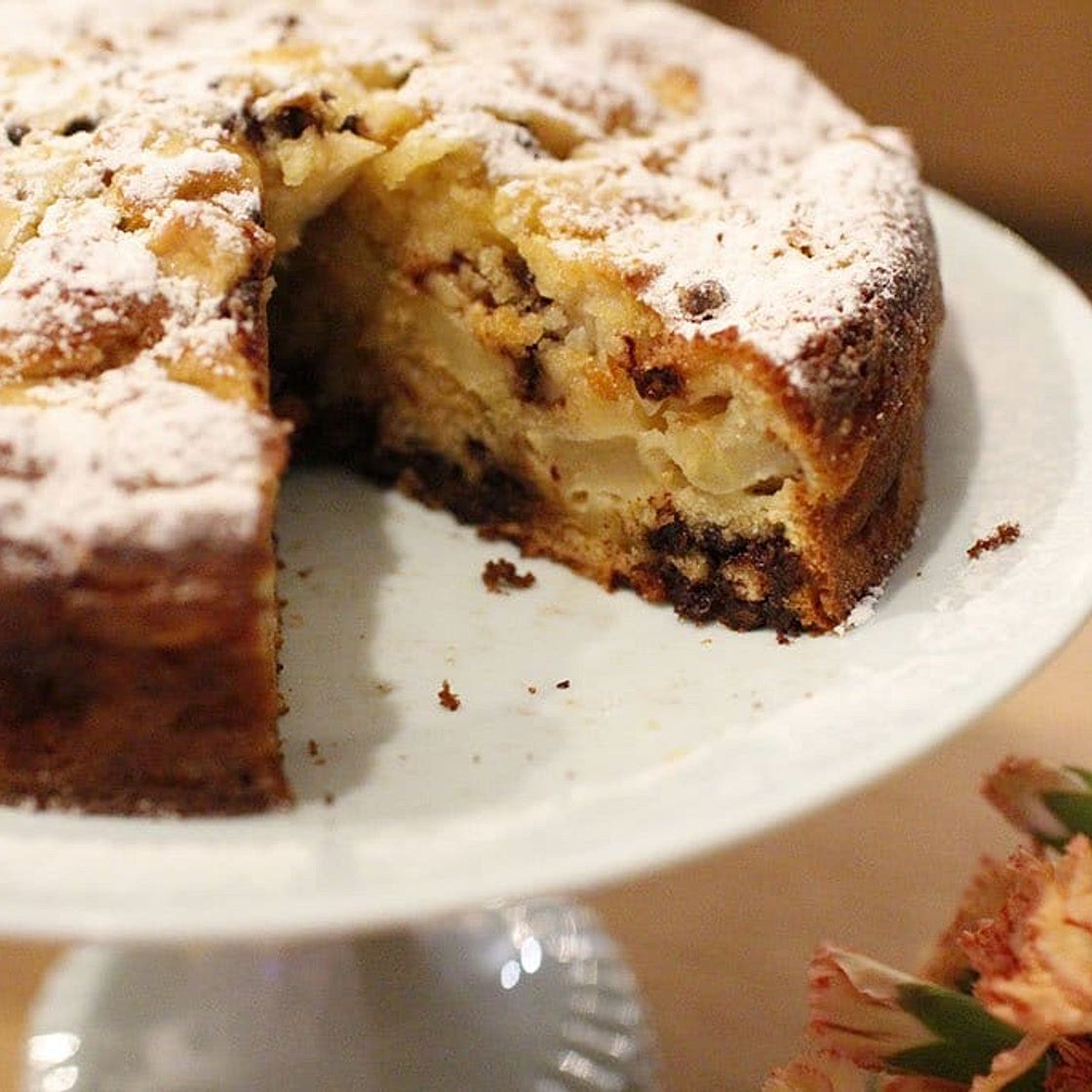 Torta di mele e gocce di cioccolato • The Bluebird Kitchen