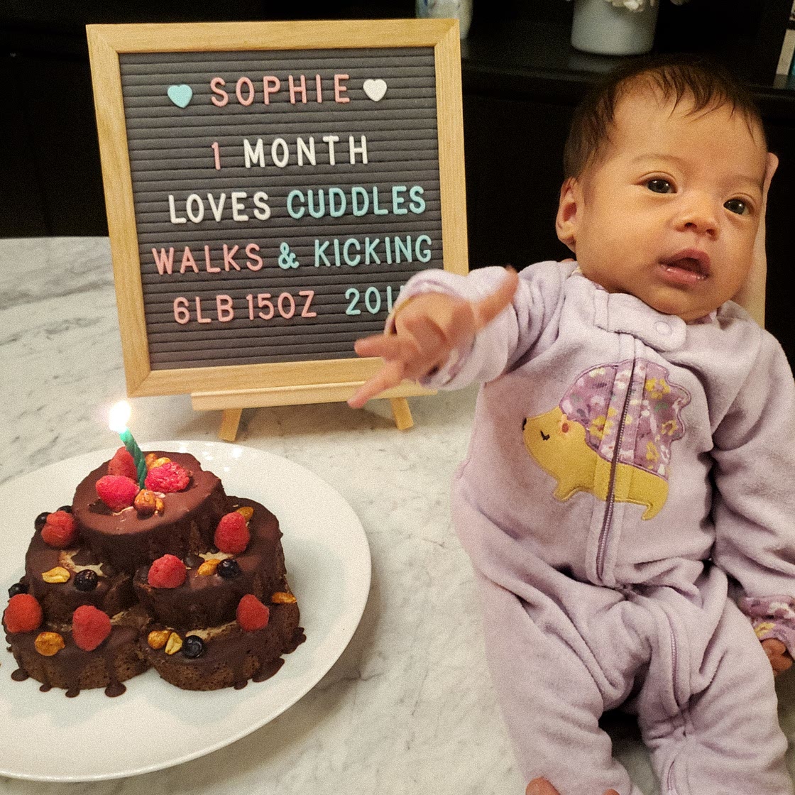 Sophie's Month 1 Cake