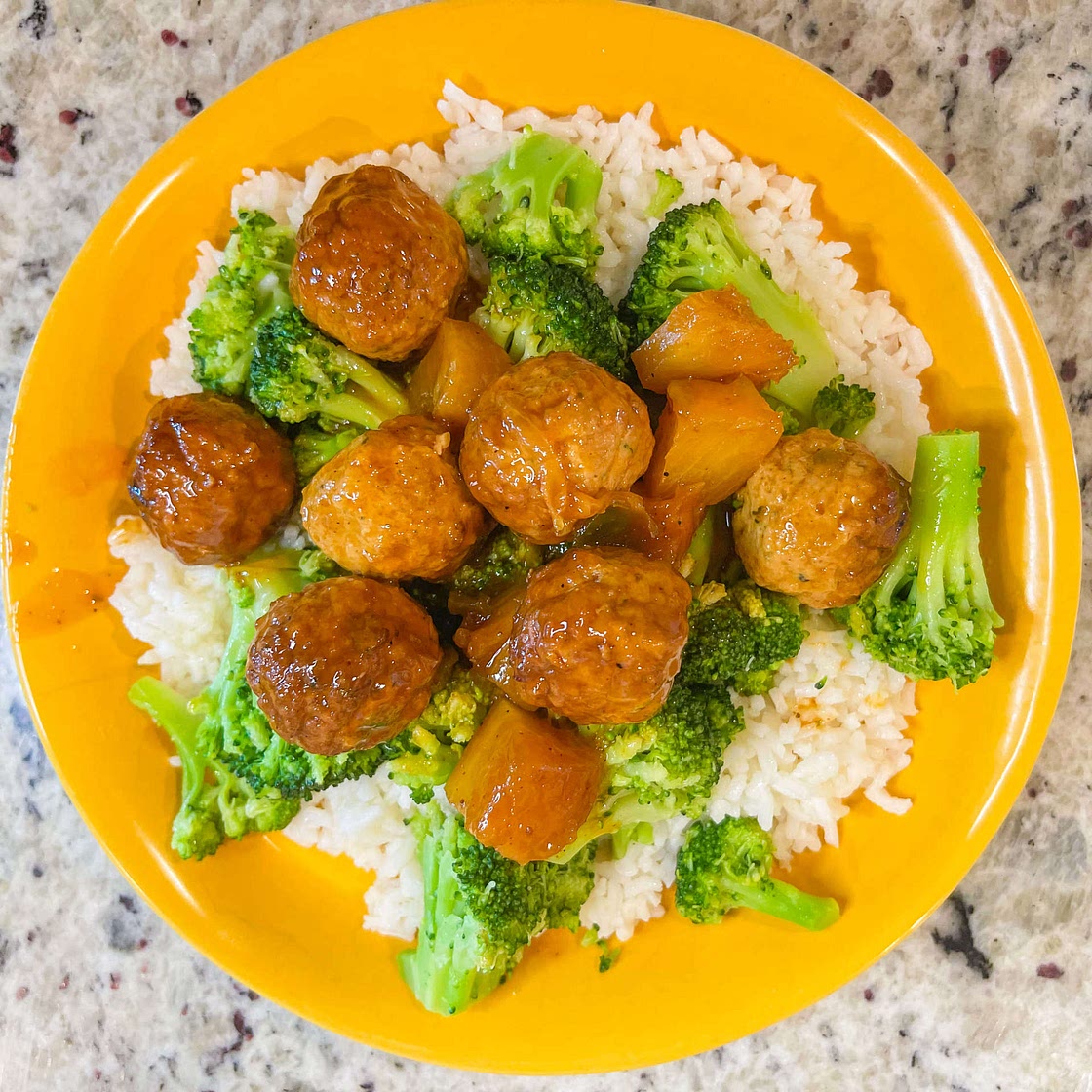 Crockpot sweet and sour meatballs 