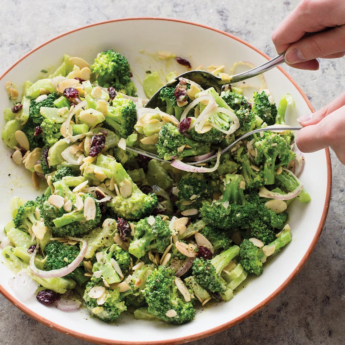 *0354kcal[9.3][10/10]* Broccoli Salad with Almonds and Cranberries