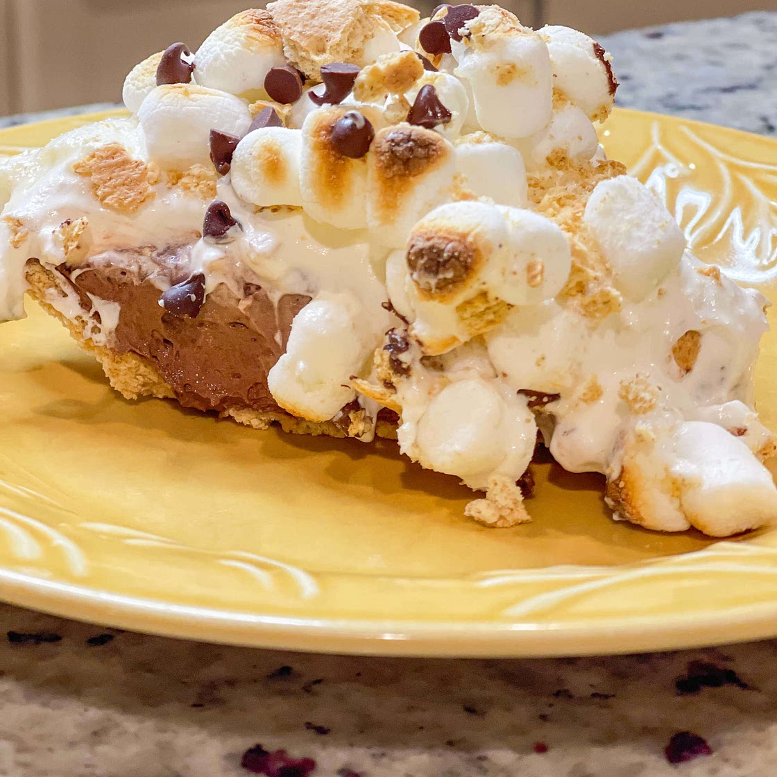 No bake chocolate marshmallow pie 