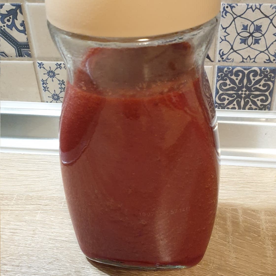 Smoothies with beets and celery
