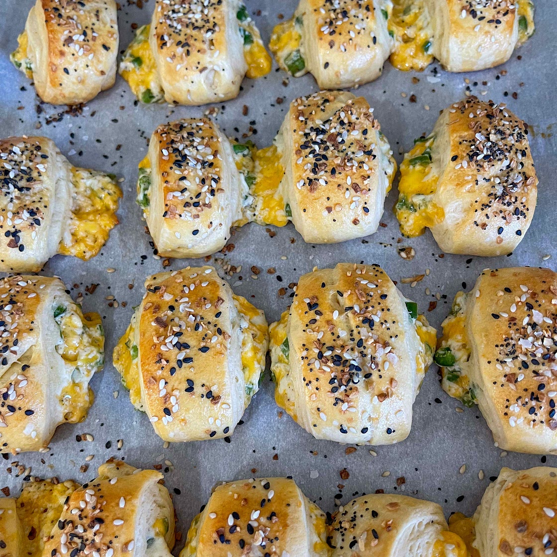 Jalapeño cream cheese croissant bites
