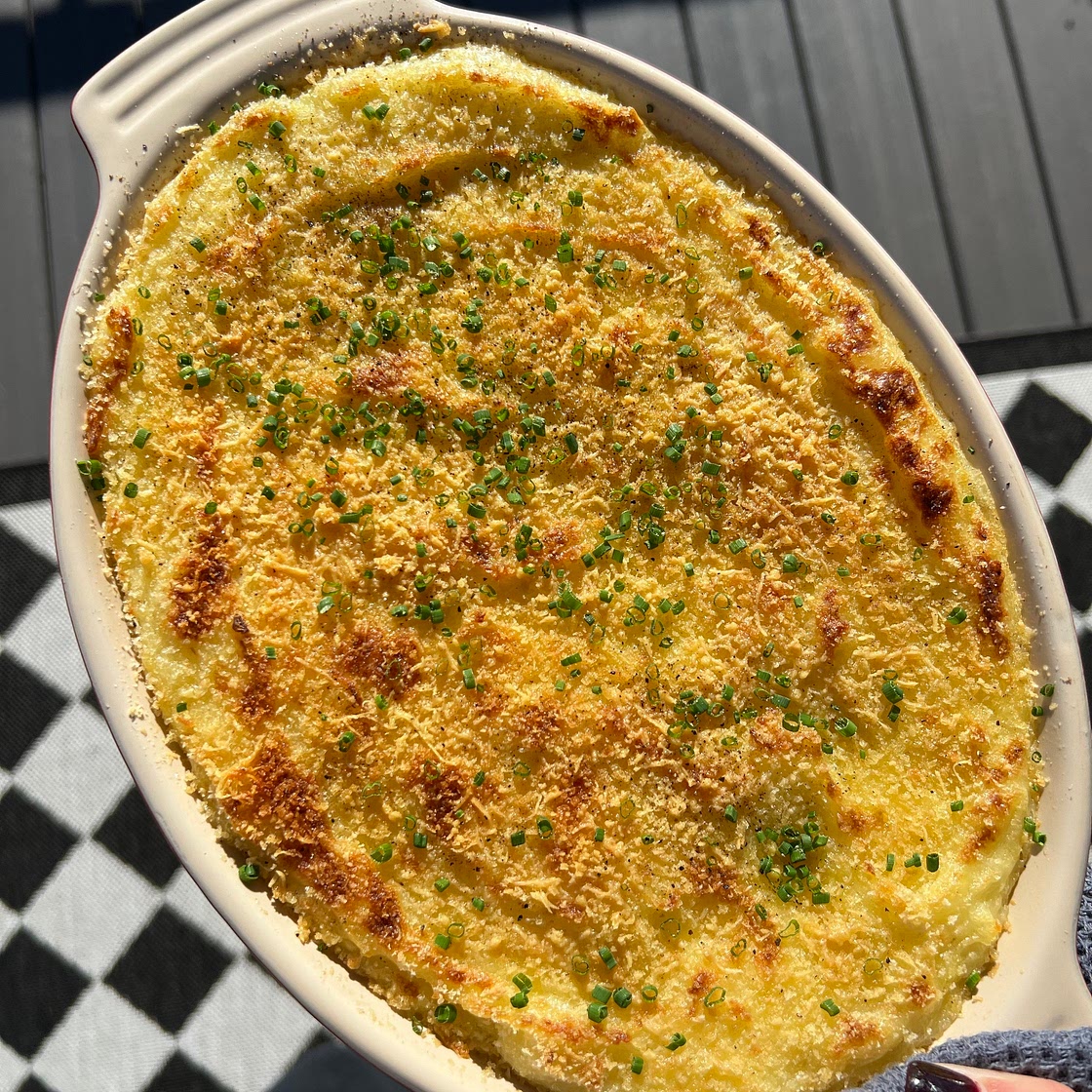 Cheesy Baked Mashed Potatoes