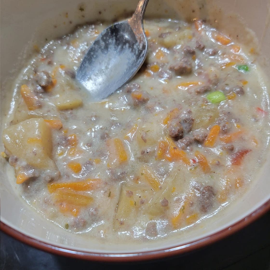 Slow Cooker Bacon Cheeseburger Soup