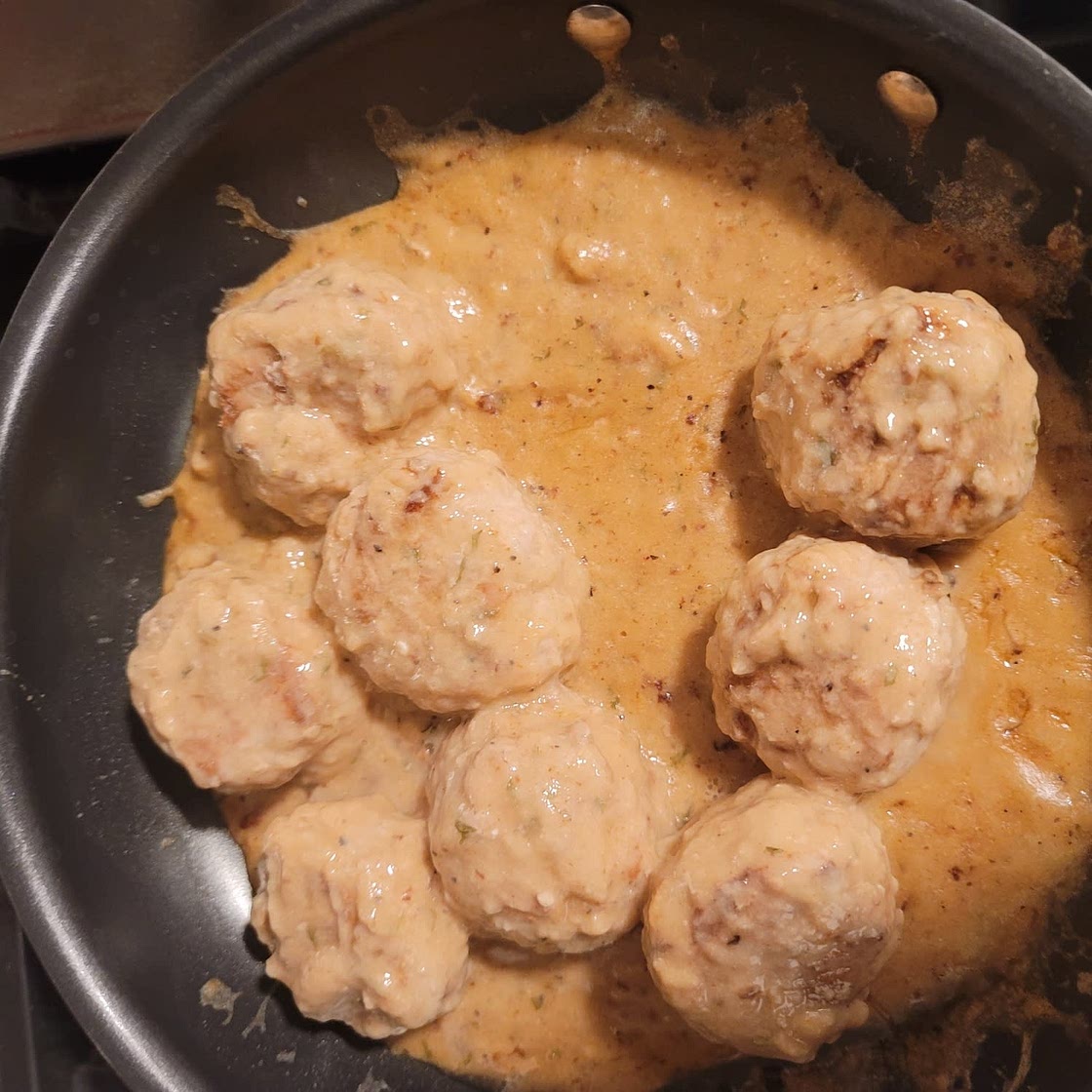 Chicken Meatballs in a Cream Sauce (Tefteli)