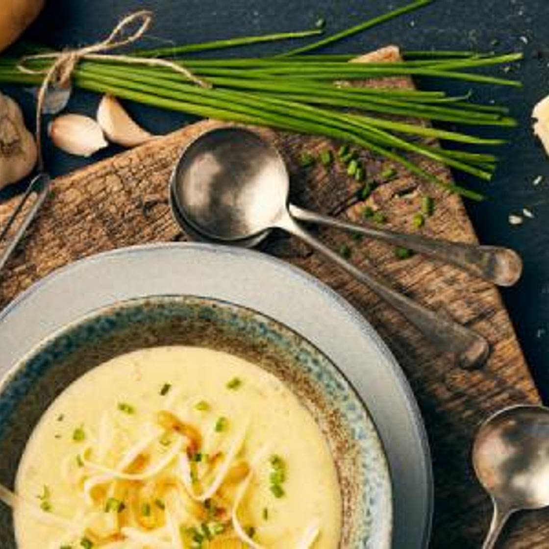 Bold Horseradish Cheddar Spiced Potato Soup