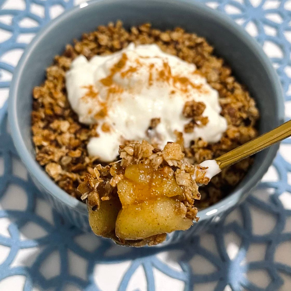 Crumble μήλου σε τηγανι