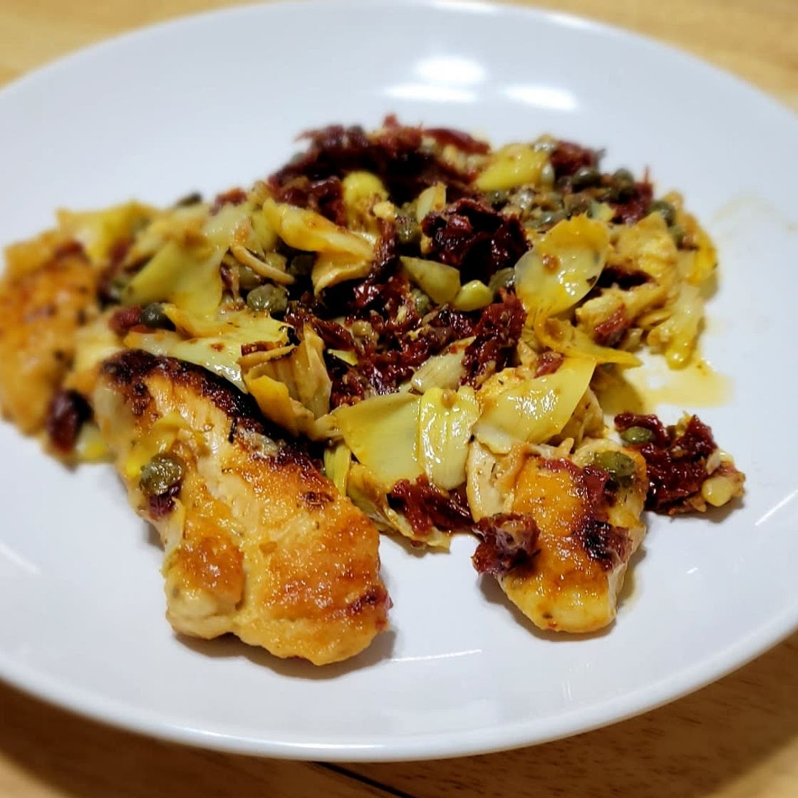 Mediterranean Chicken with Sun-Dried Tomatoes, Artichokes, and Capers