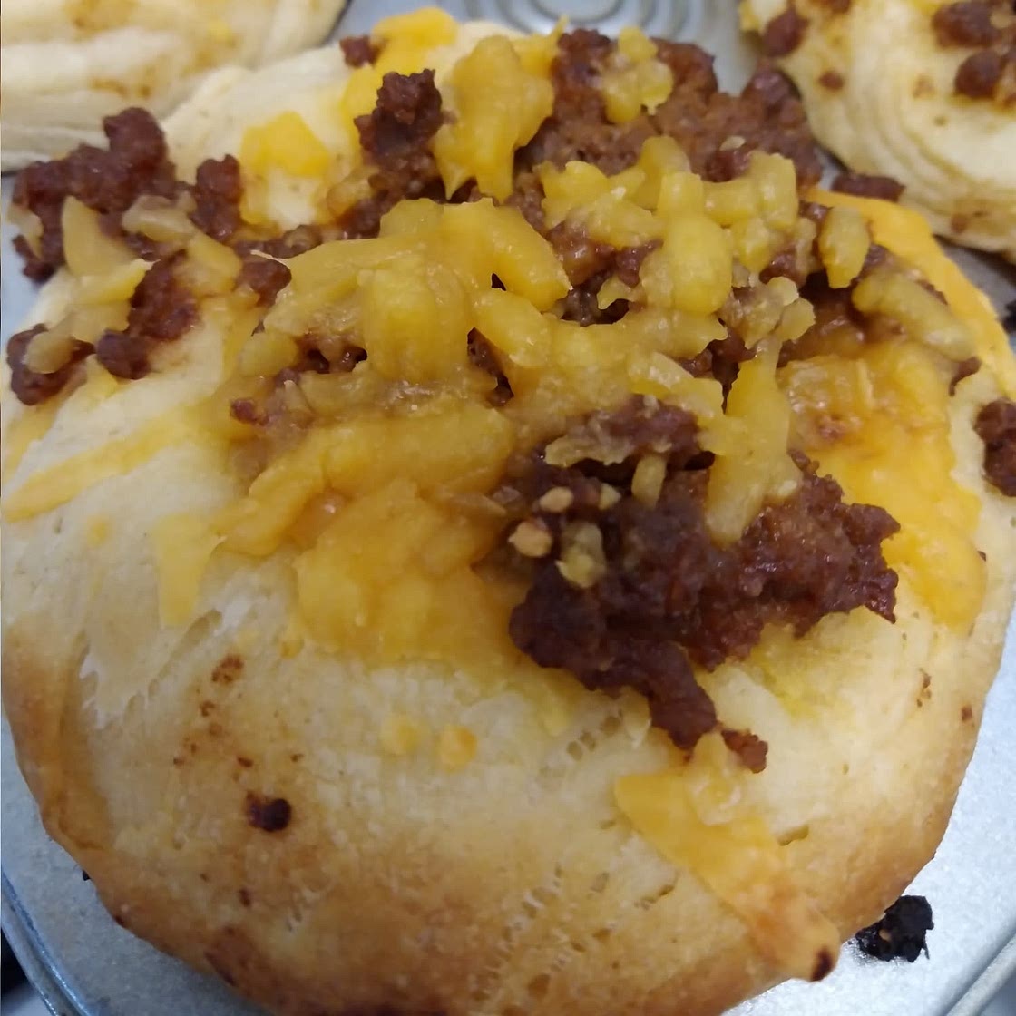 Cheeseburger Biscuit Cups