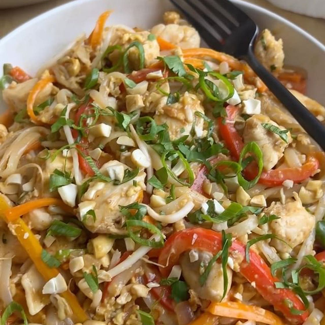 chicken pad thai