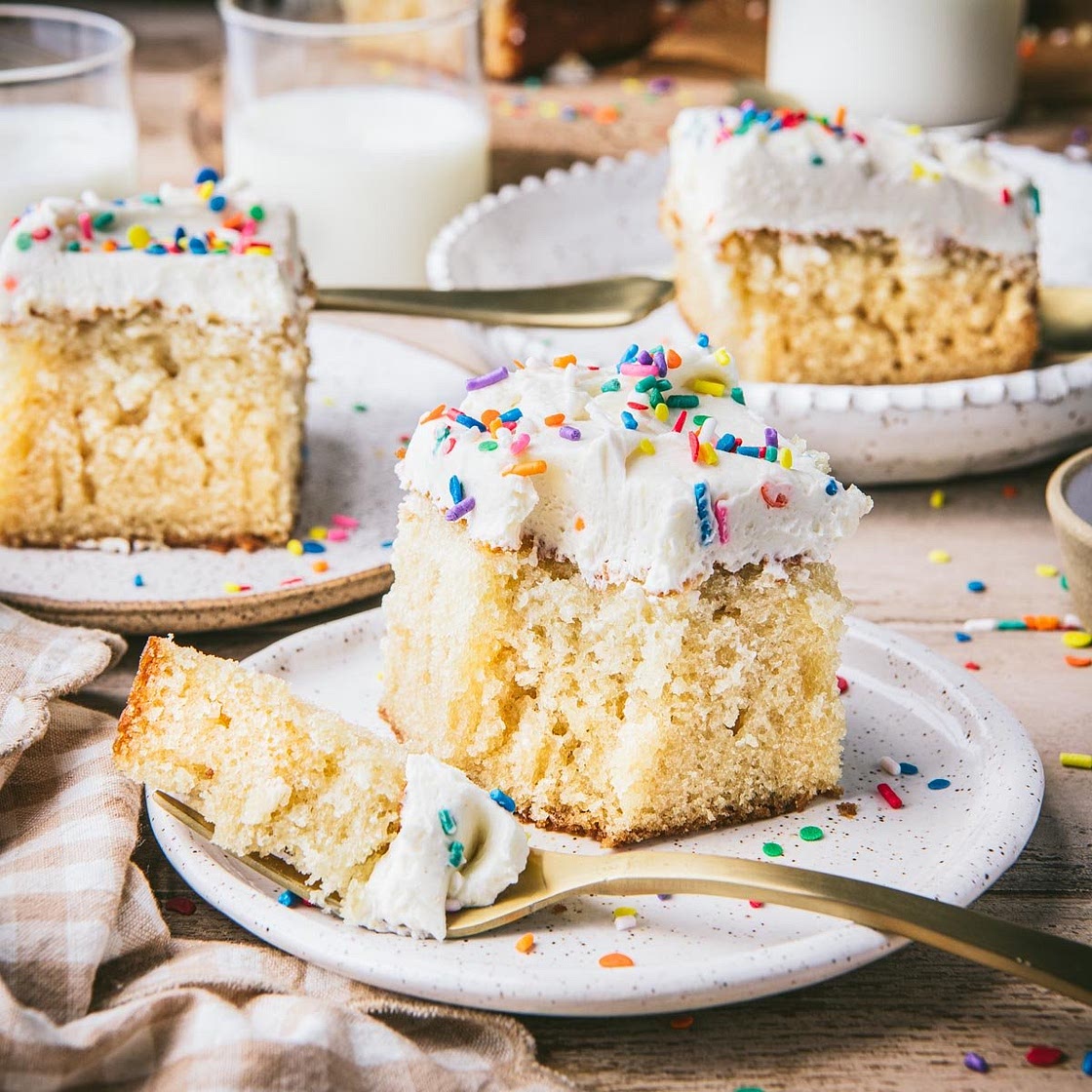 One-Bowl Vanilla Buttermilk Cake