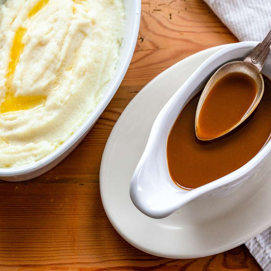 Make-Ahead Turkey Gravy