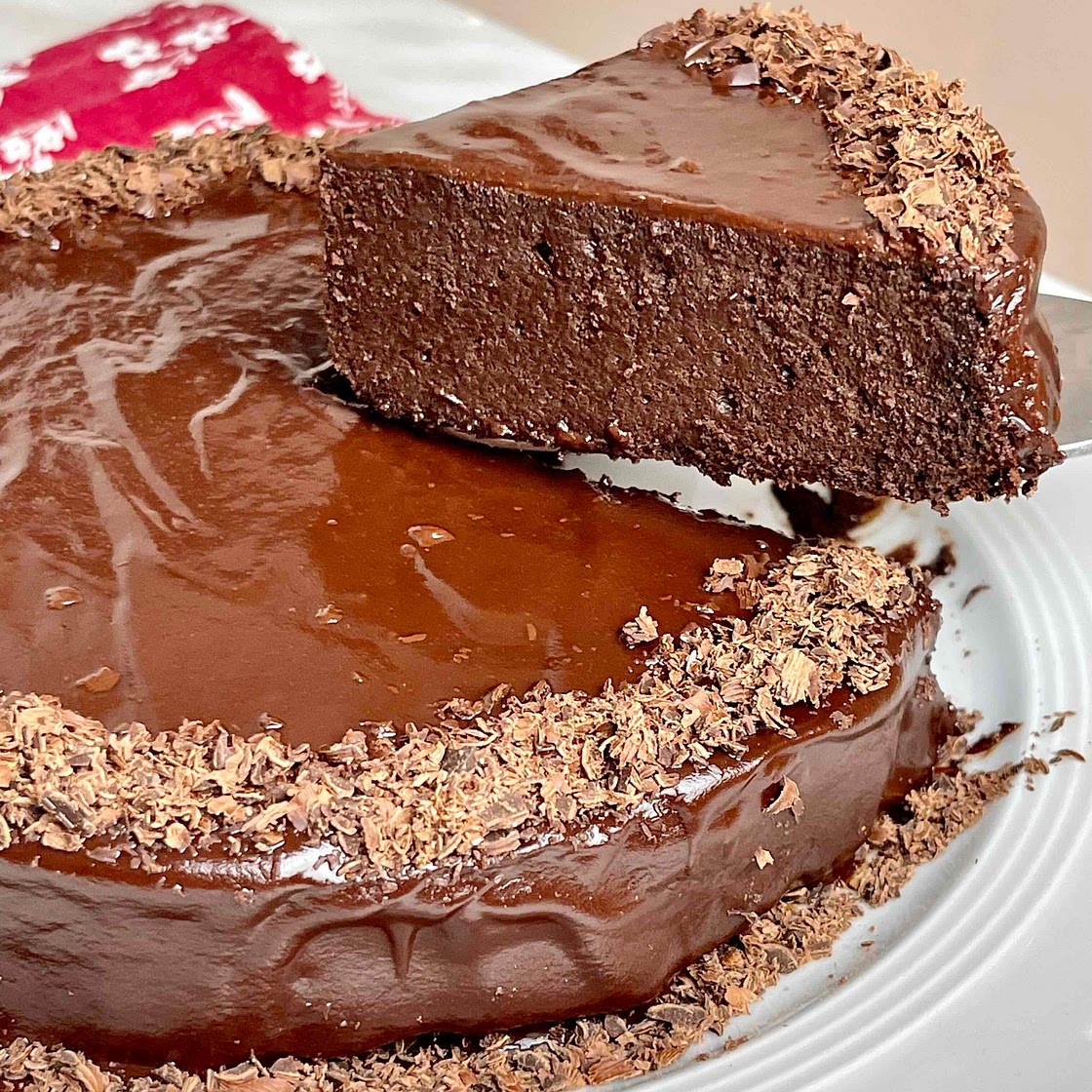 2 ingredient Chocolate Cake 