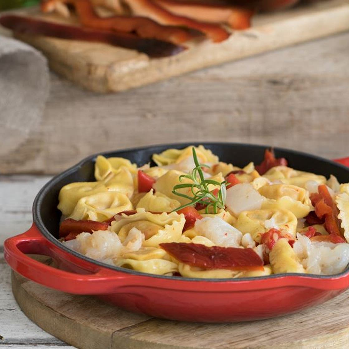 Pasta con verduras y bacalao