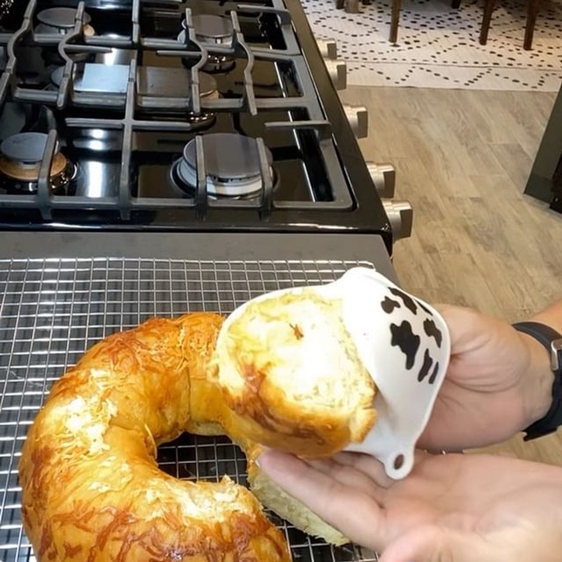 Three cans of Pillsbury croissants