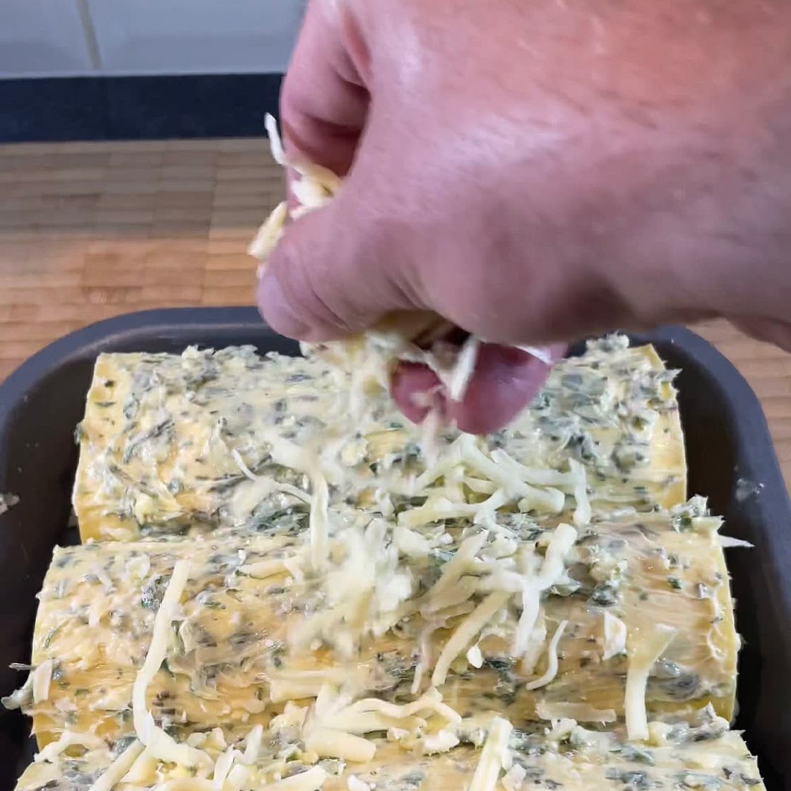 Garlic chicken Lasange rolls 