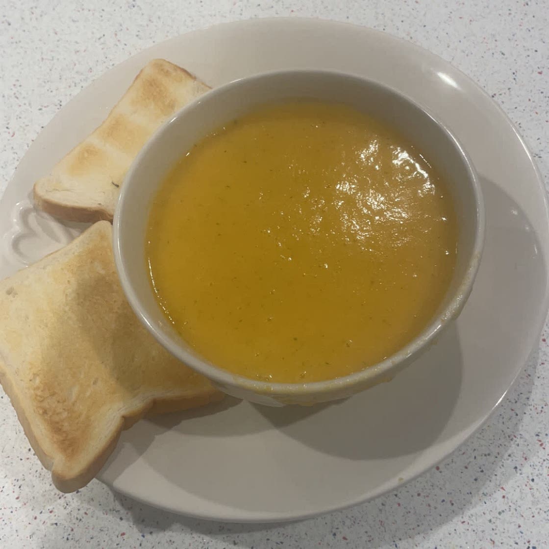 Carrot & coriander soup