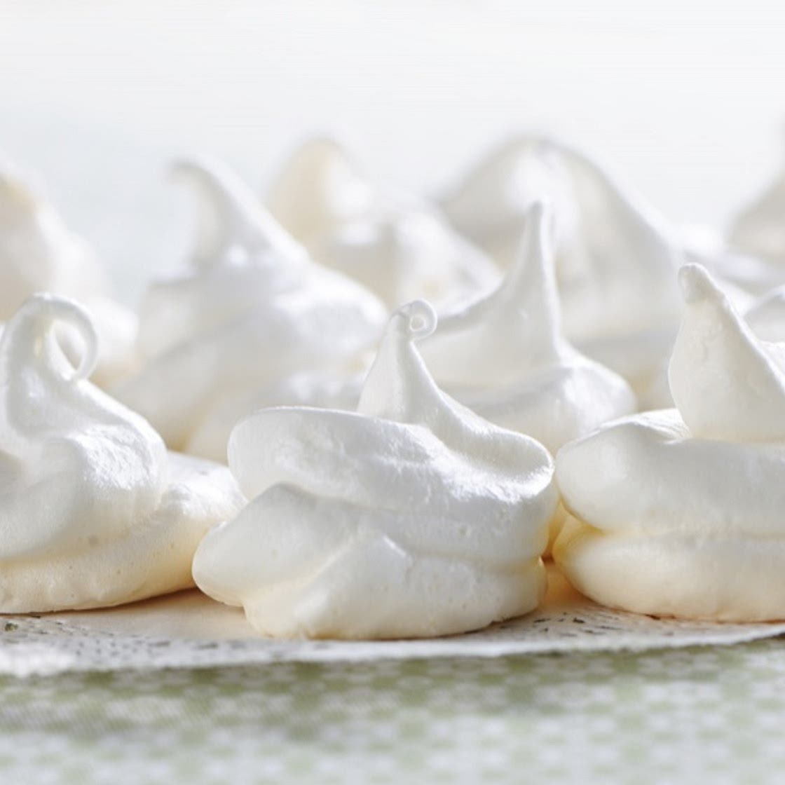 Microwave Meringues recipe