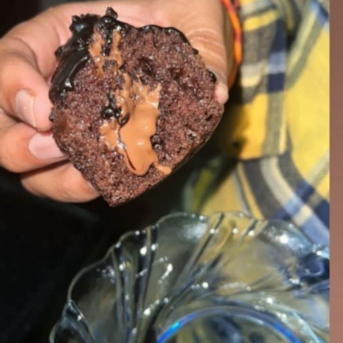 Eggless chocolate cupcakes with Nutella lava