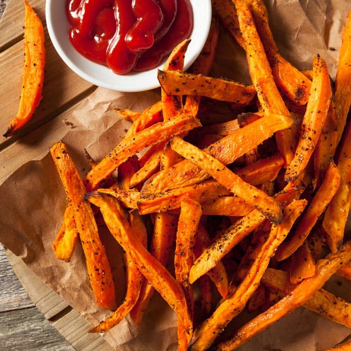Recette de frites de patates douces au four | Coup de Pouce