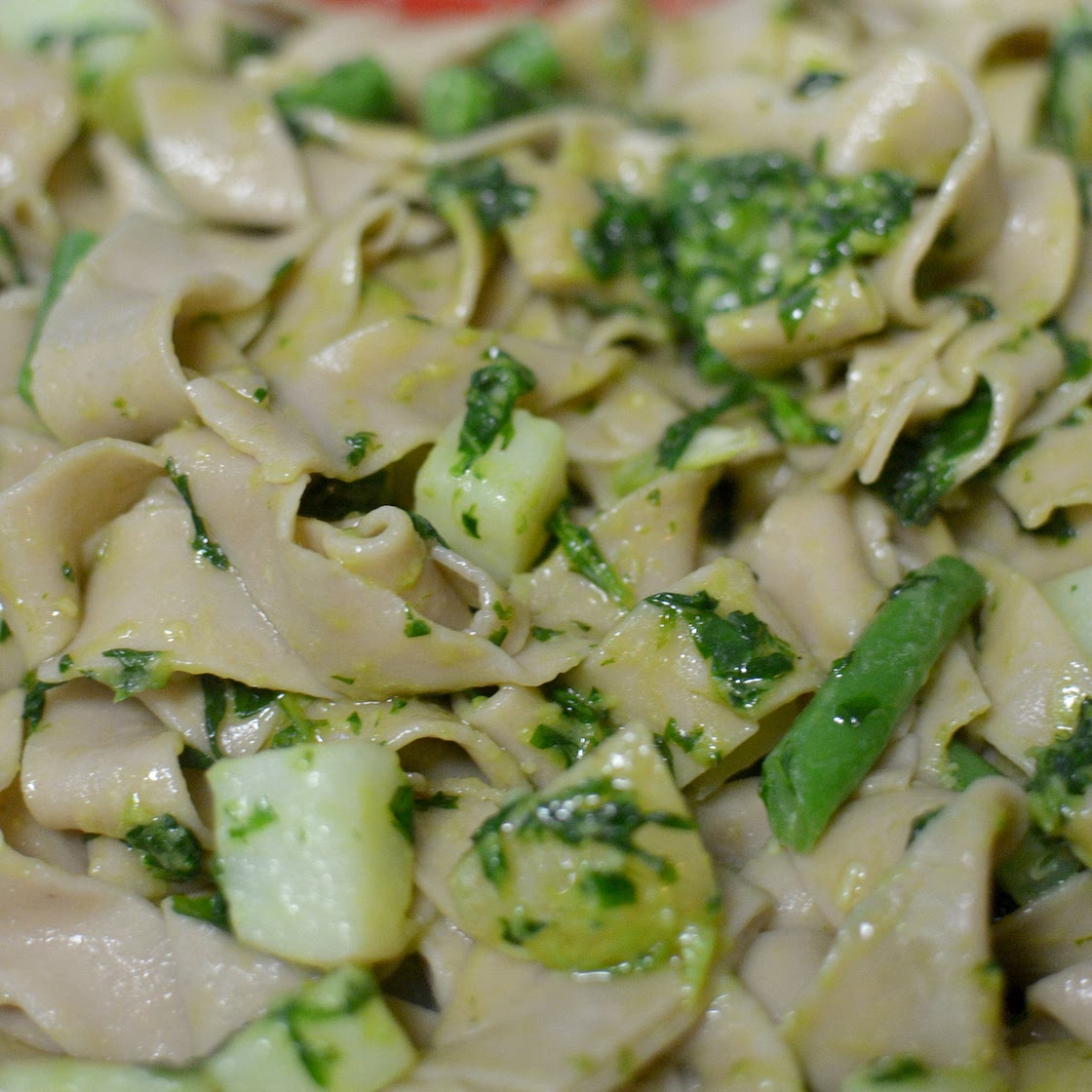 Basil Pesto with Battolli (Chestnut Pasta)