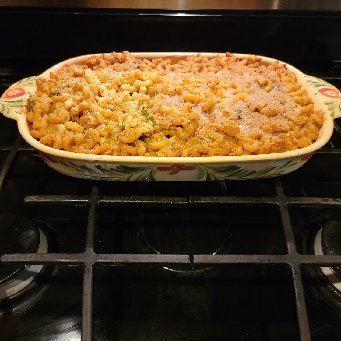 VEGAN BROCCOLI MACARONI & CHEESE