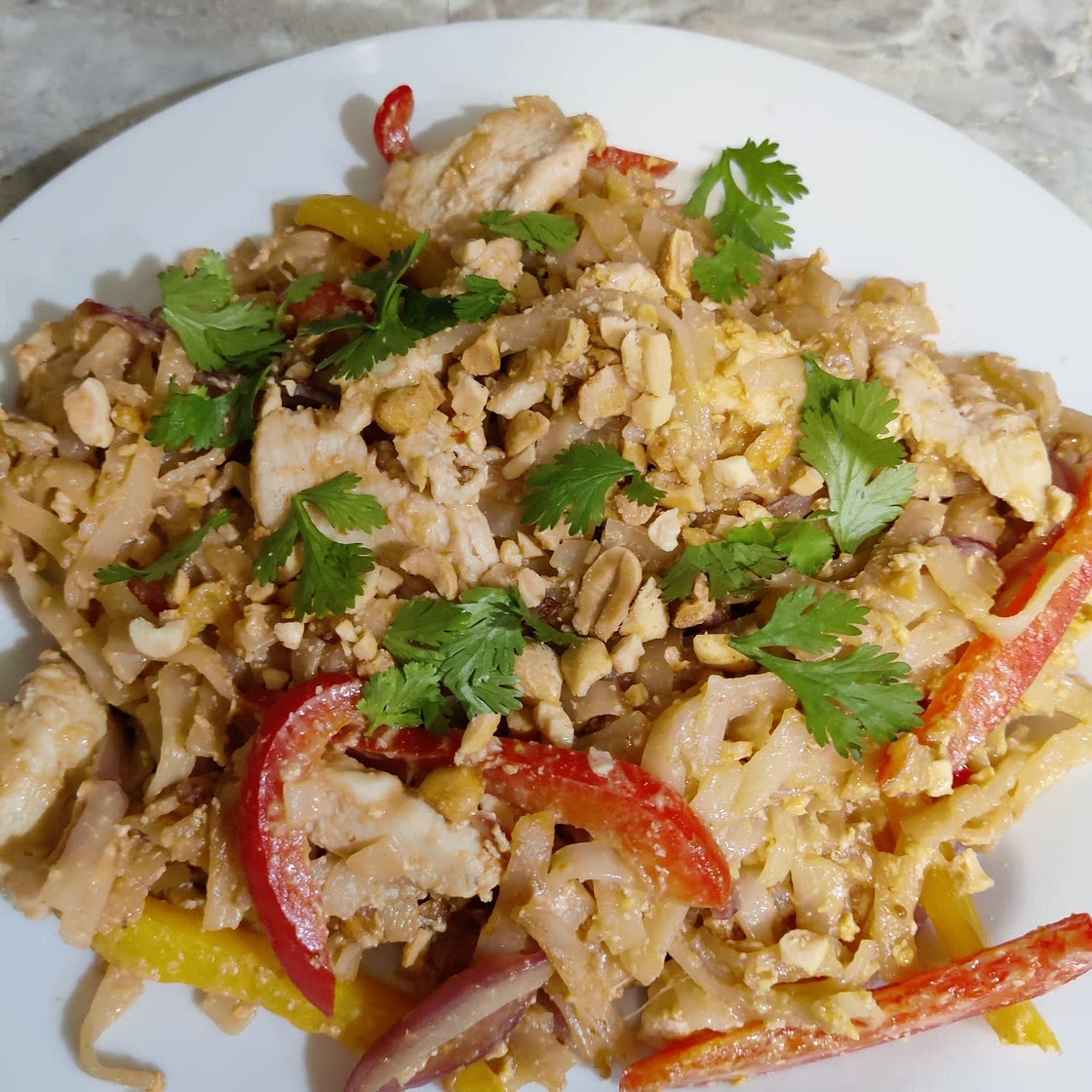 Easy Spicy Chicken Pad Thai