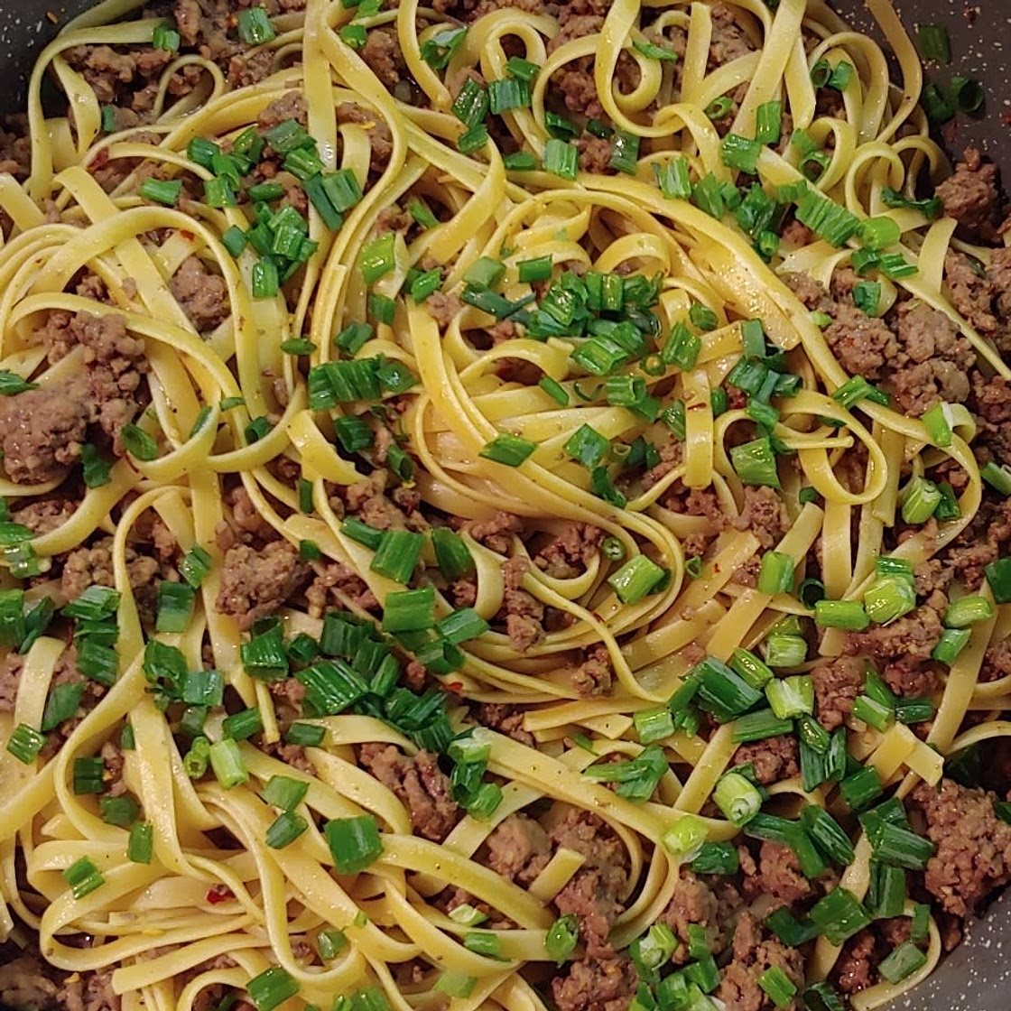 Mongolian Noodles with Ground Beef