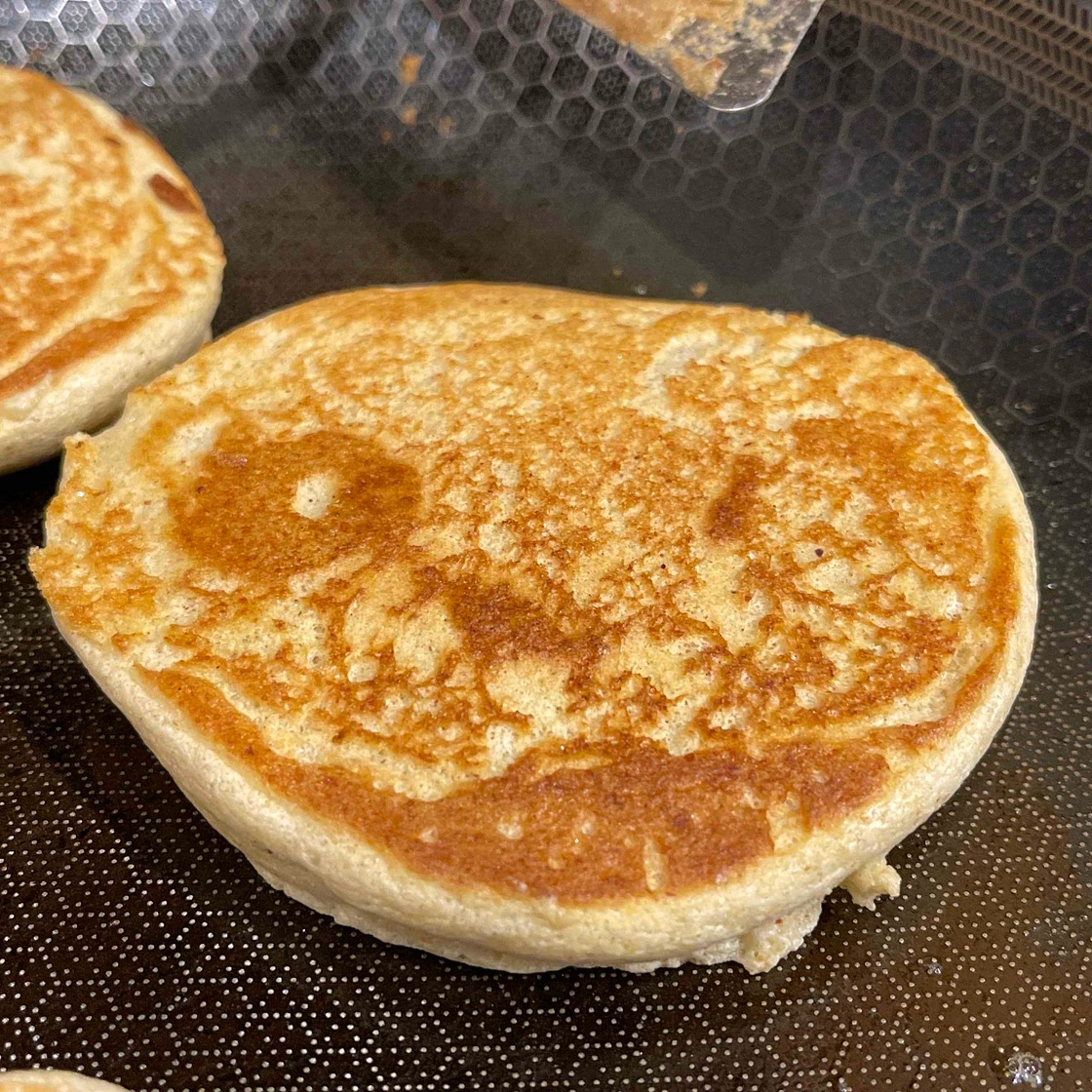 Pluffy oatmeal banana pancakes 