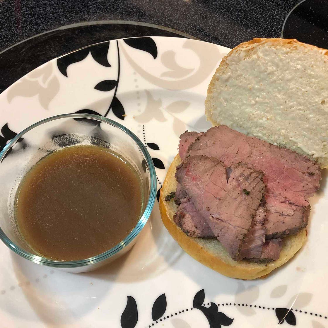 Slow Cooker French Dip Sandwiches 