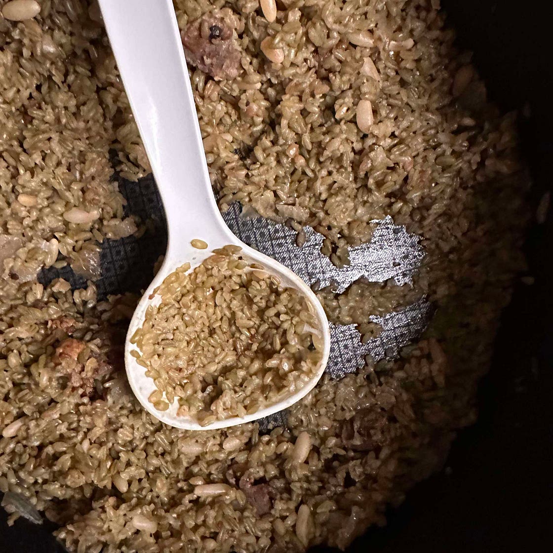 Freekeh pilar with lamb and pine nuts